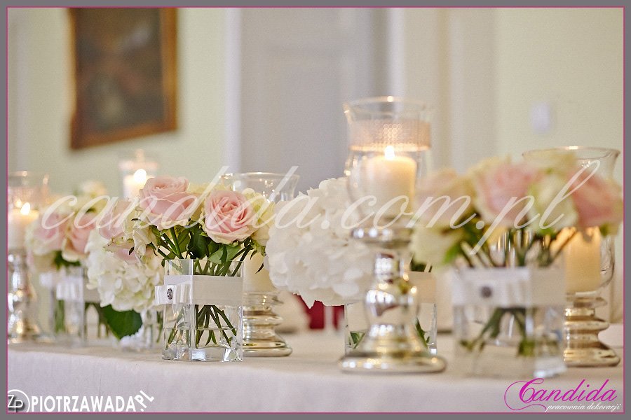 dekoracja weselne w Dworze Radzin, dekoracja stołu Młodej Pary